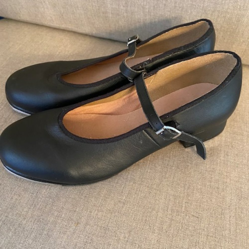 Bloch dance shoes